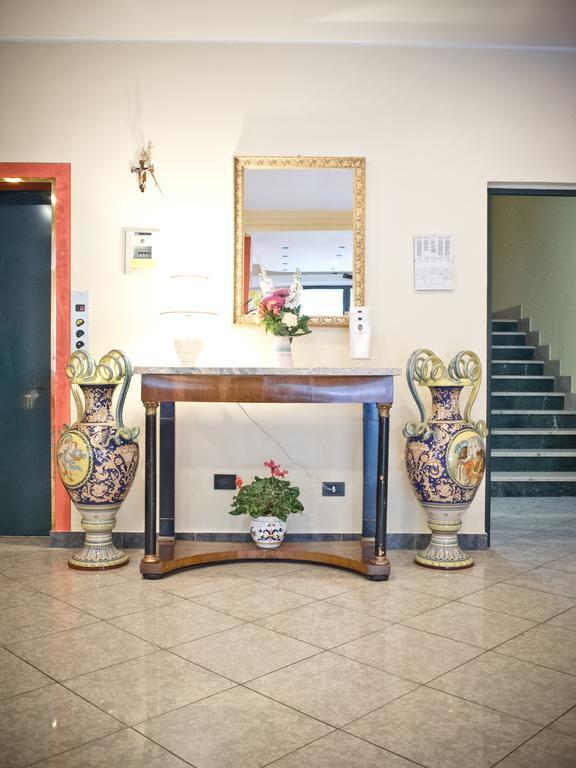 Hotel Tirrenus Perugia Exterior photo
